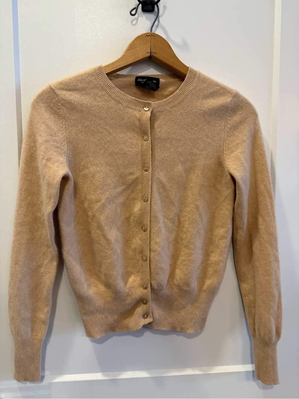 EUC Lord & Taylor (S) Cashmere Tan Crewneck Button Cardigan lightweight & soft